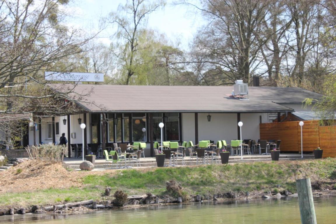 Budget Seezeit-Resort Am Werbellinsee Altenhof  Exterior foto